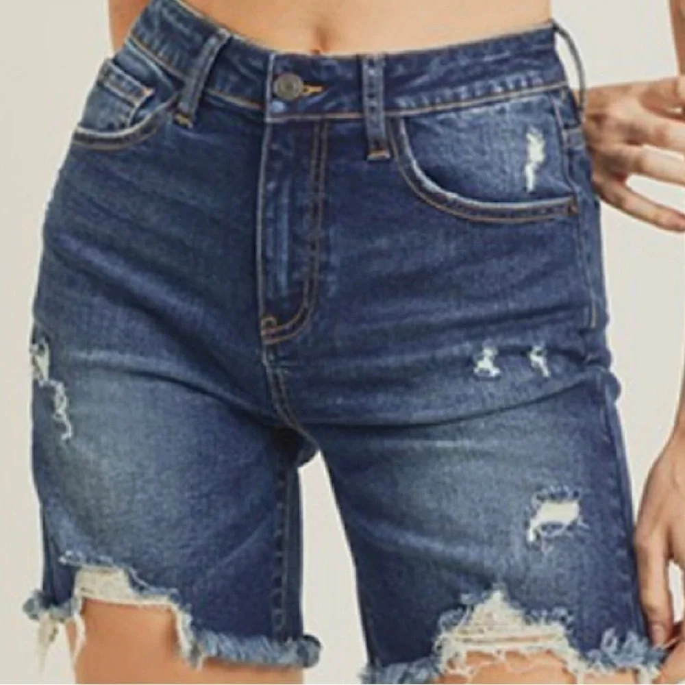 Risen NWT Alaina High Waist Distressed Long Denim Shorts Womens Size Small New